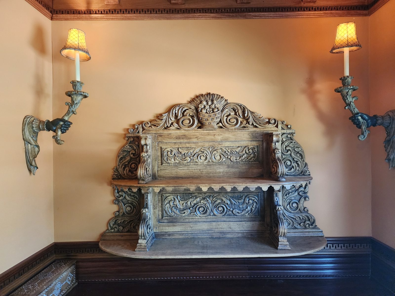 Carved oak bench restored, Rogers AR